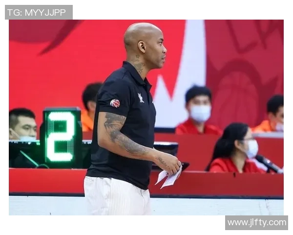 马布里因伤退出比赛，球队战绩受影响