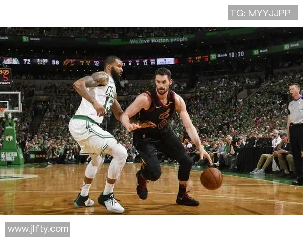 骑士不敌小牛，连续低迷表现引发外界质疑